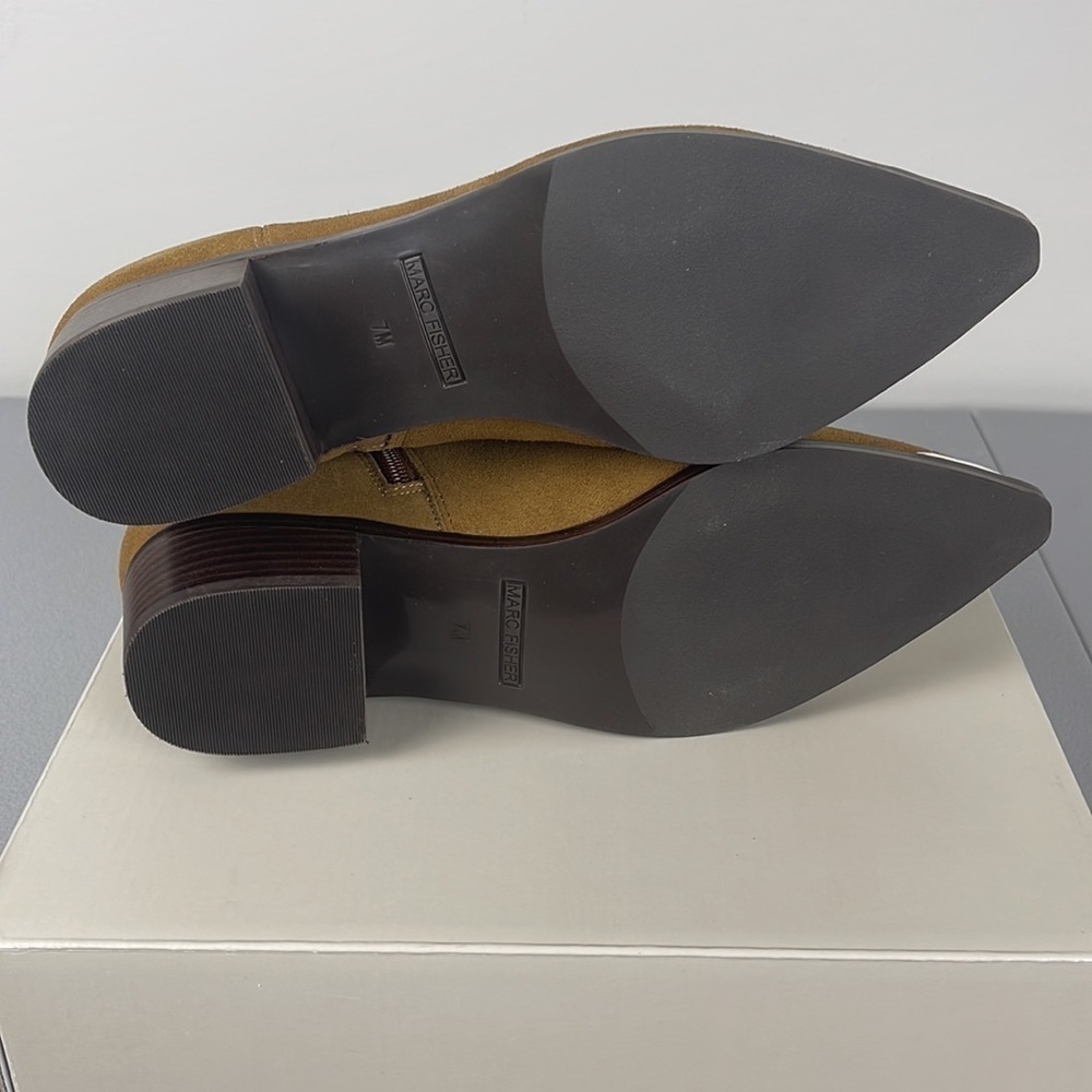 Marc Fisher Mikala Pointed Toe Bootie. Size 7. - Picture 9 of 10